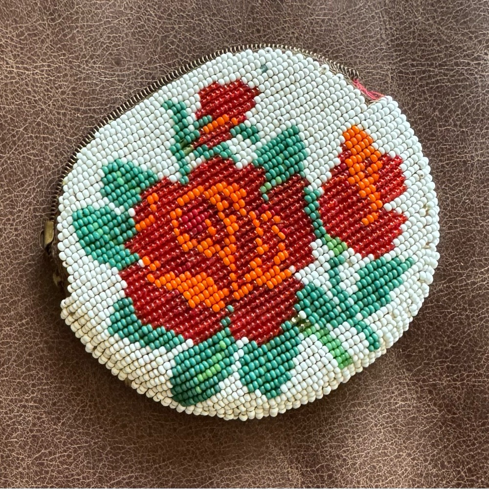 Antique American Indian Beaded Coin Purse